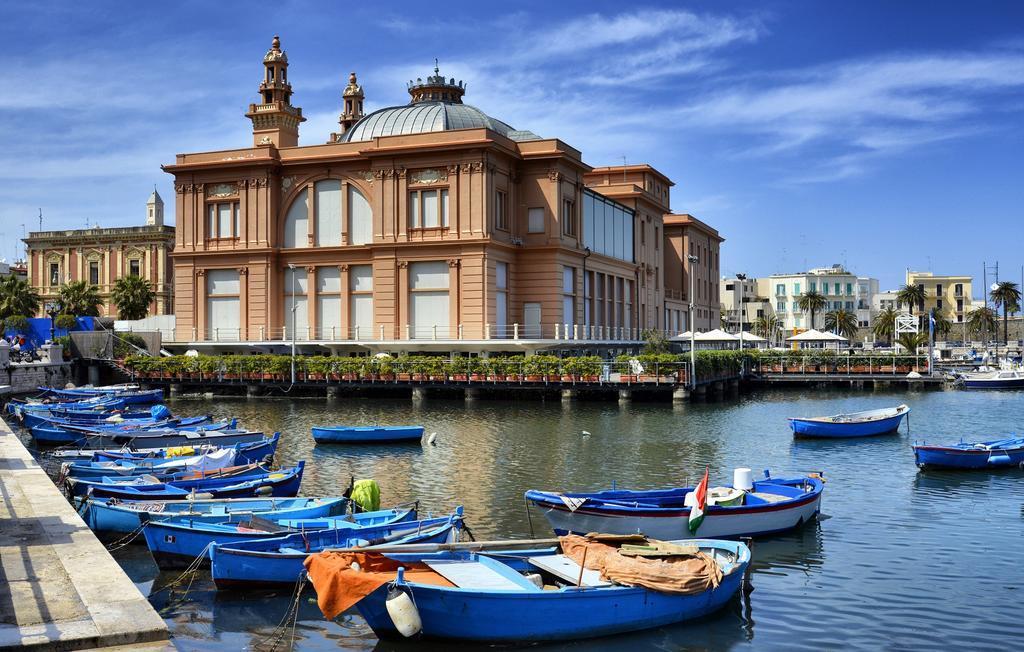 B&B Sparano Luxury Suites Bari Kültér fotó