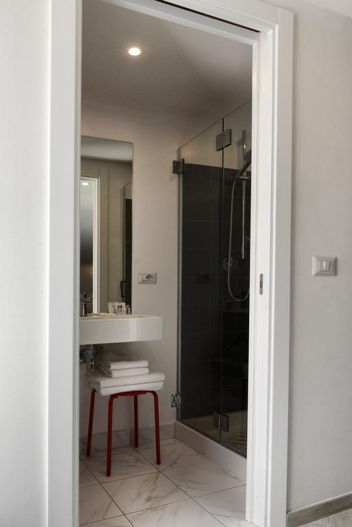 B&B Sparano Luxury Suites Bari Szoba fotó